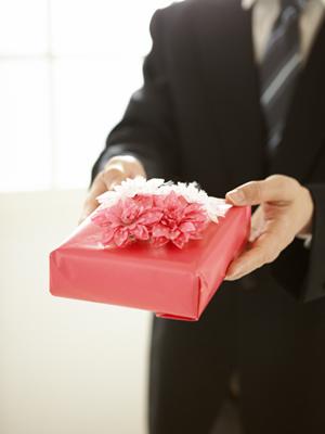 オリジナルにこだわる手作りの結婚指輪